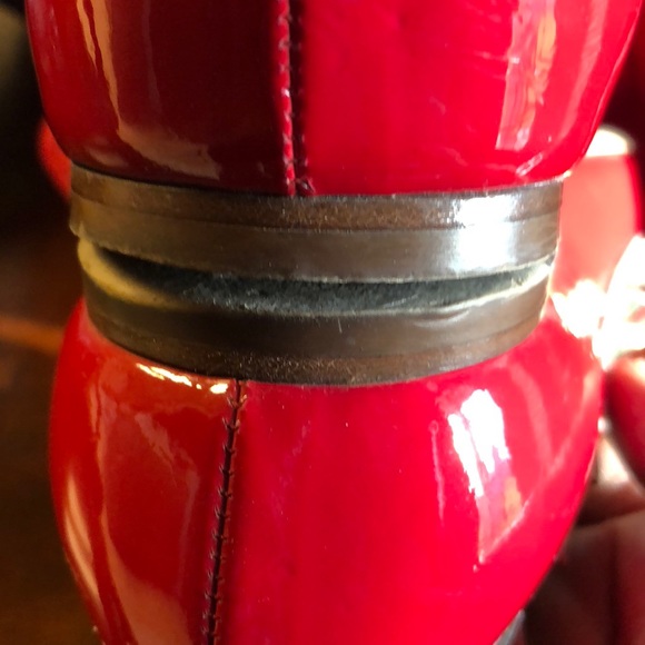 Authentic Valentino Studded Flats in Red and Gold. - Picture 6 of 6